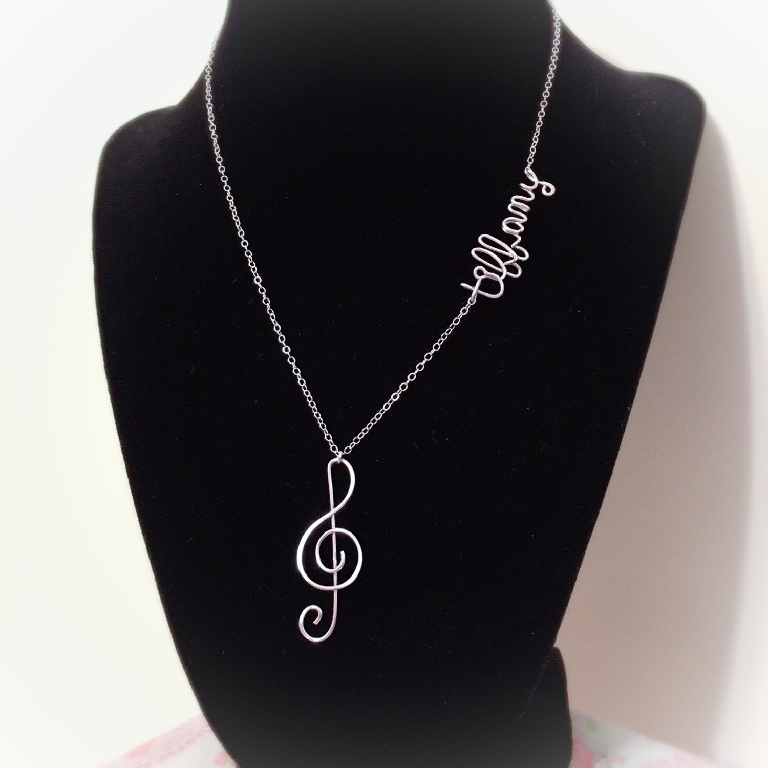 Treble Clef Halskette Mit Namen, Personalisierte Halskette, Name in Sterling Siver, Draht Namen Treble Clef Halskette Mit Namen, Personalisierte Halskette, Name in Sterling Siver, Draht Namen von CrystalBlueJewels
