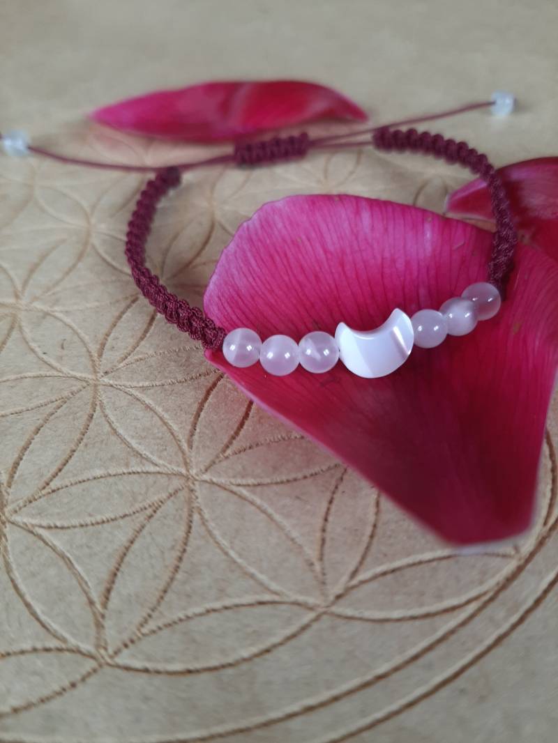 Crystal Moonlight ~ Makramee Armband Mit Edelstein von CrystalMKreationen