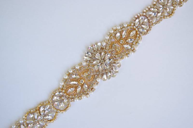 Großhandelsgold Kristall Strass Applikation Dort Wo Sie 4mm Breit Sind - Braut Zierleisten von CrystalTrimming