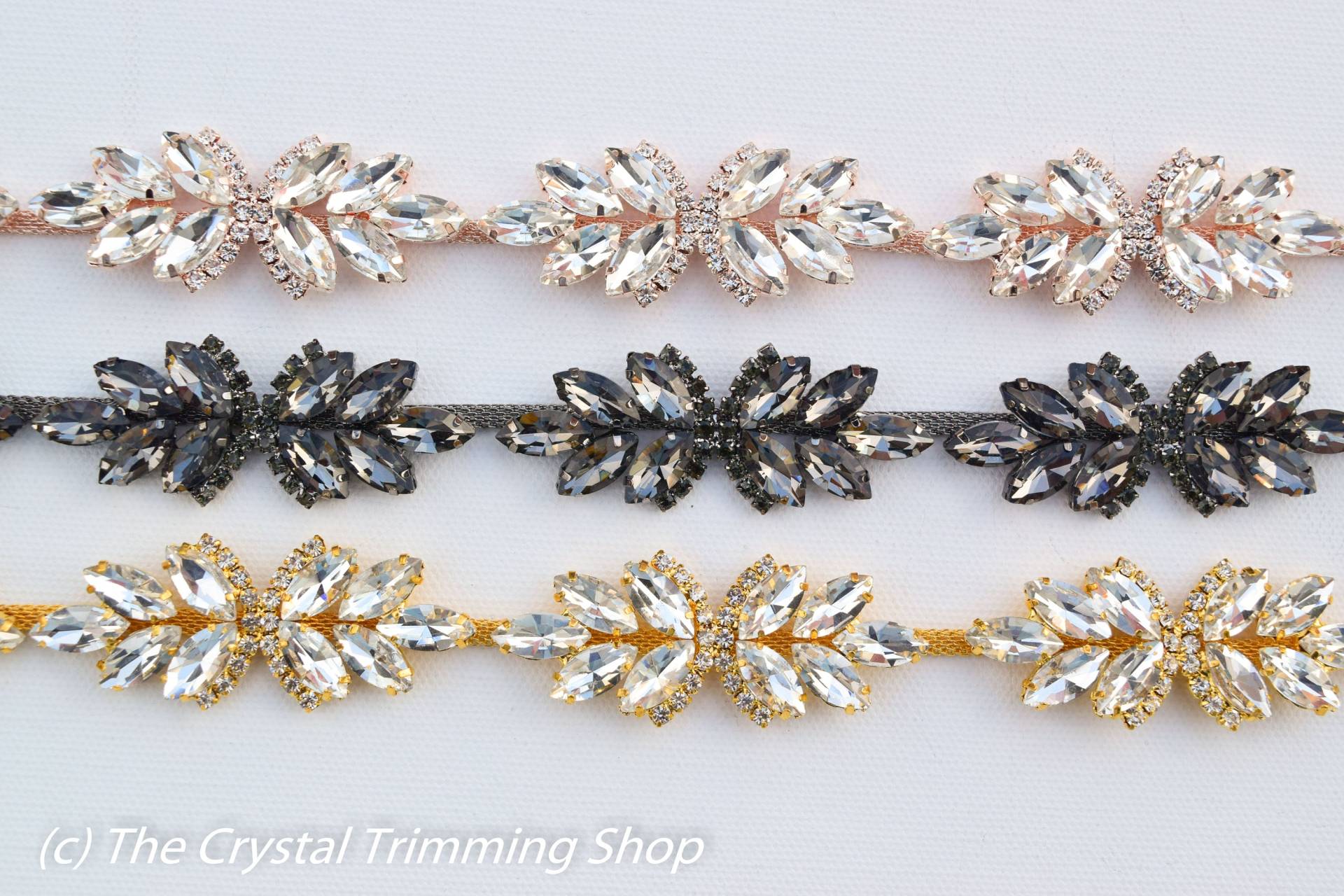 Kristall Strassstein Zierteile Schüttgut-Großhandel Brautschmuck - Dünne Kristallbesatz Schwarz Strass Applikation Schwarz Cupchain [Stil Tr50] von CrystalTrimming