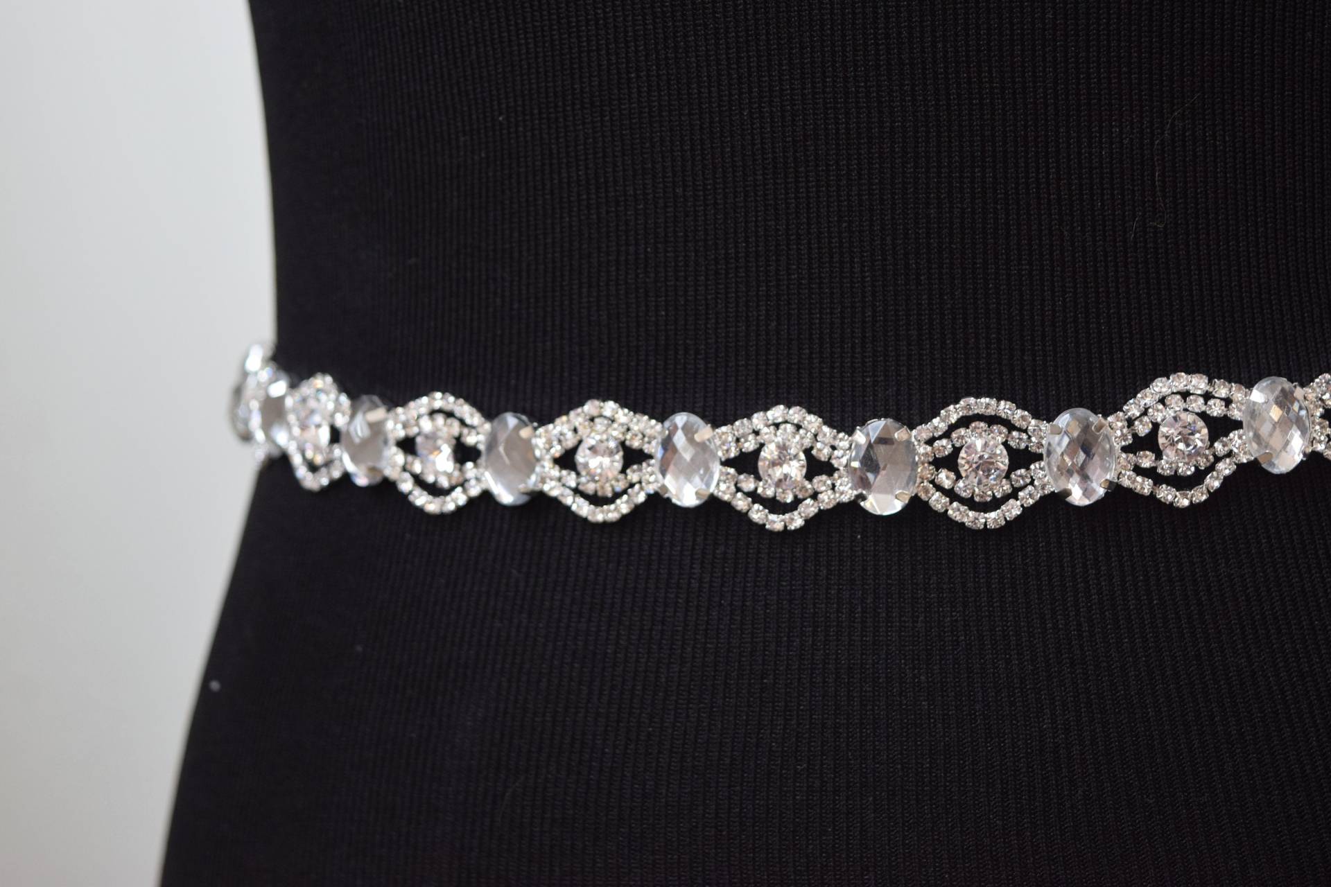 strassbesatz Großbestand - Großhandel Brautbesatz Dünne Kristall-strassbesatz-strass-Applikation [Tr-004] von CrystalTrimming