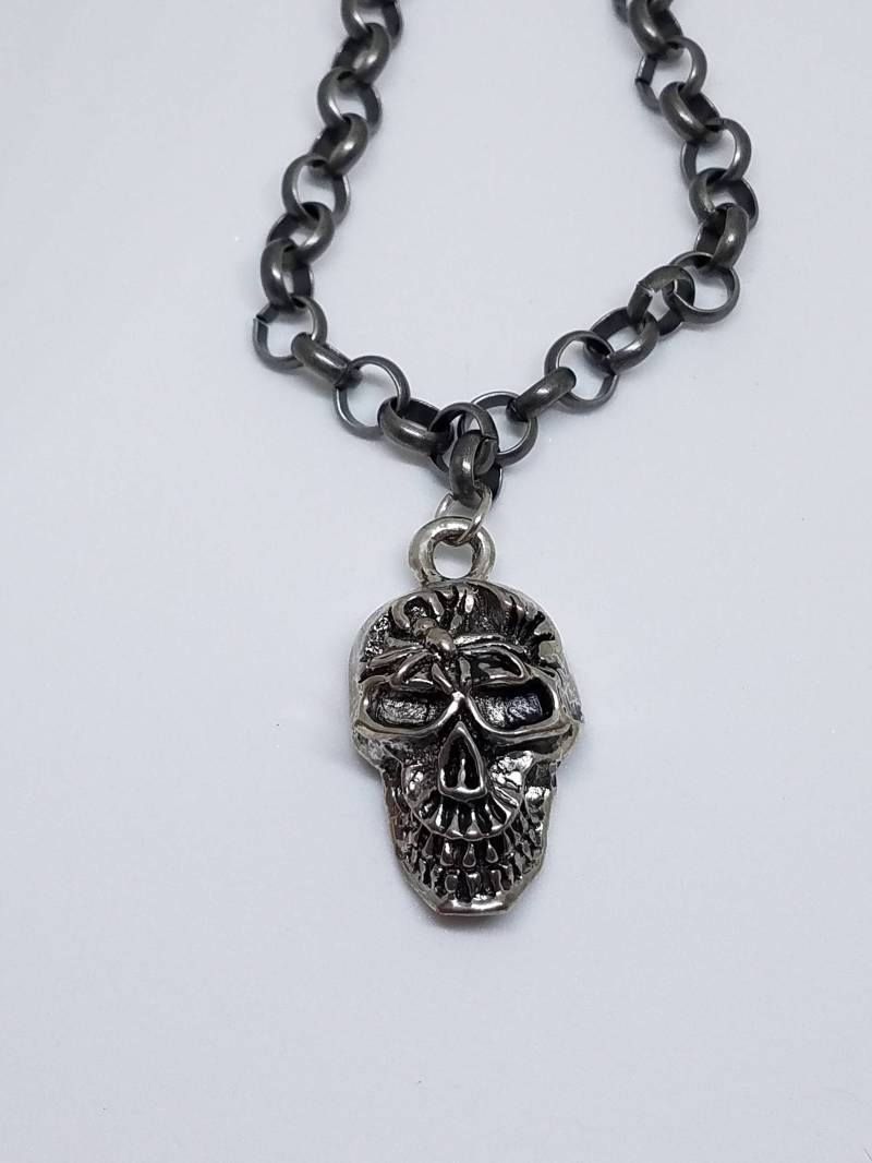 Zinn Schädel Pendent Halskette Zinn Schädel Pendent Halskette von CrystalVibezUT
