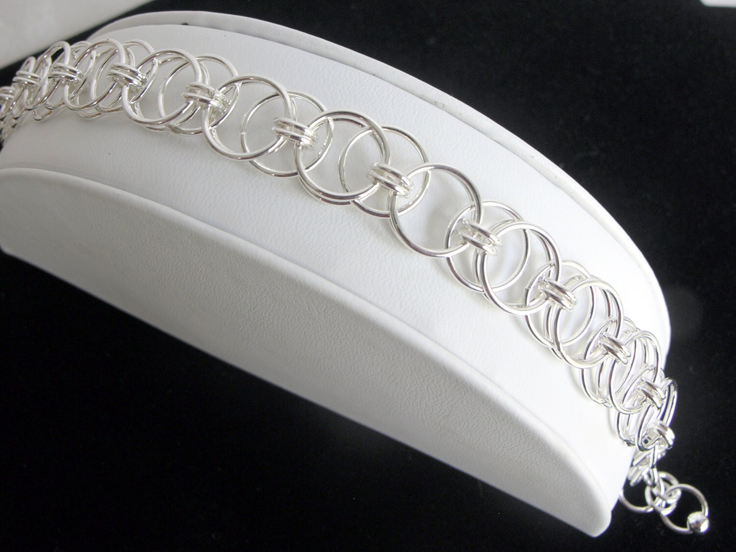 Eingeschlossene Ring Armband - Argentium Silber, Gelötet Eingeschlossene Ring Armband - Argentium Silber, Gelötet von CrystalWaveDesigns