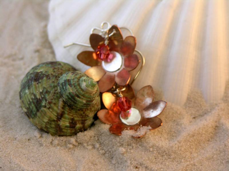 Gänseblümchen - Kupfer Ohrringe, Sterling Silber, Swarovski-Kristall, Silber Ohrhaken von CrystalWaveDesigns