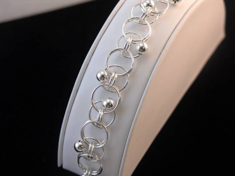 Gefangen Ring Armband - Argentium Silber, Nahtlose Sterling Silber Perlen, Gelötet Gefangen Ring Armband - Argentium Silber, Nahtlose Sterling Silber Perlen, Gelötet von CrystalWaveDesigns