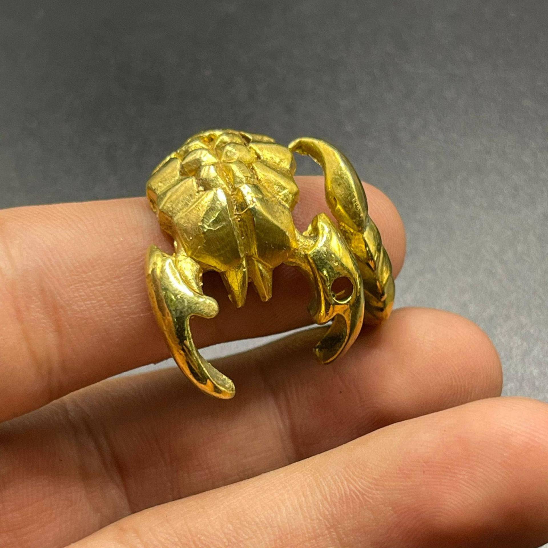 Einzigartiger Antiker Naher Osten Gold Vergoldung Bronze Unikat Spinne Figur Ring von CrystalballStore