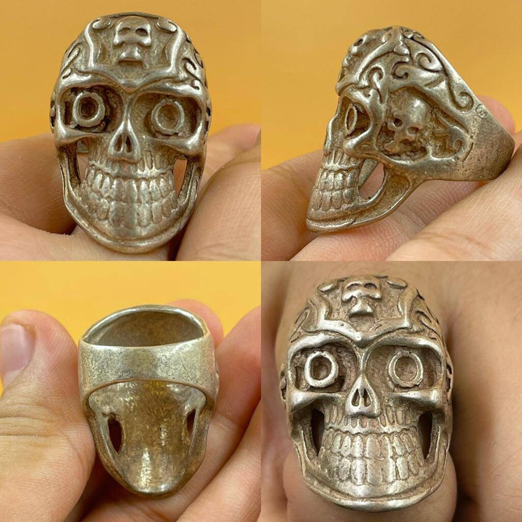 Sehr Einzigartiges Design Vintage Tibetisch Alt Bronze Glücksschädel Kopf Reizender Ring von CrystalballStore