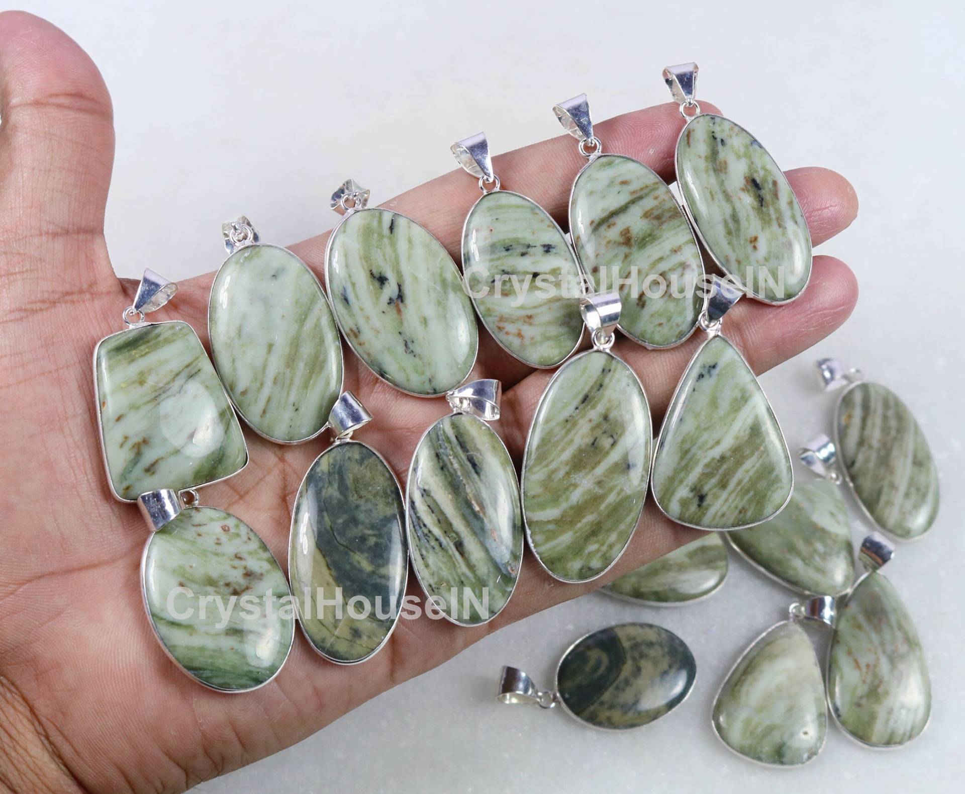 Weihnachtsverkauf Natürliche Grüne Opal Edelstein Lünette Anhänger, Grüner Anhänger Lot, Versilbert Mix Schmuck Weihnachtsverkauf Natürliche Grüne Opal Edelstein Lünette Anhänger, Grüner Anhänger Lot, Versilbert Mix Schmuck von Crystalgems2020