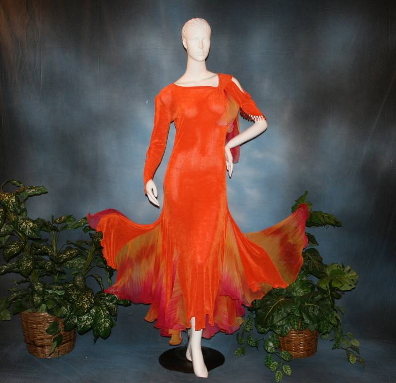 Orange Gesellschafts Kleid Mit Ombre Chiffon Akzenten Und Hand Perlenstickerei Größe 5/6-9/10 Sehr Stretchy-Slinky Delight von CrystalsCreatDesigns