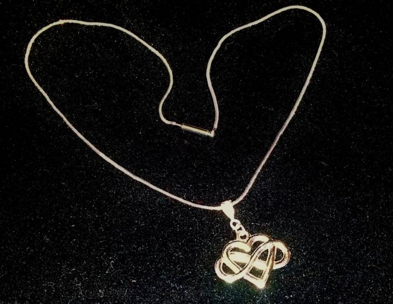 Infinity Herz Halskette Infinity Herz Halskette von CrystalsbyGail