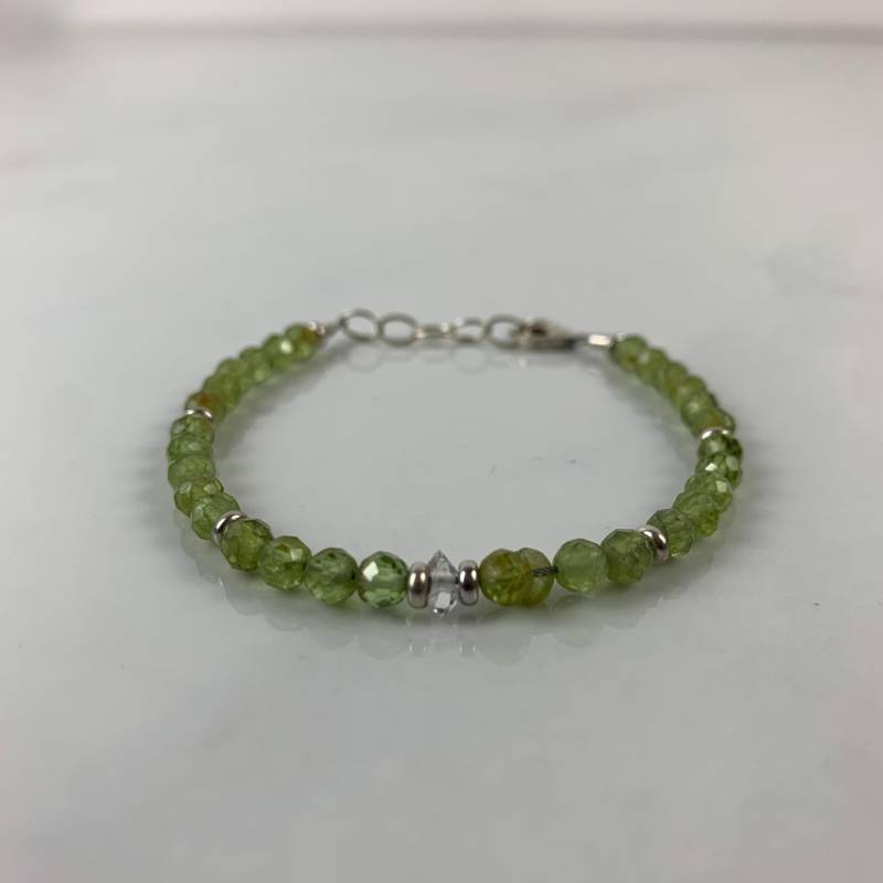 Wunderschönes Peridot Armband Wunderschönes Peridot Armband von CrystalsbyLao