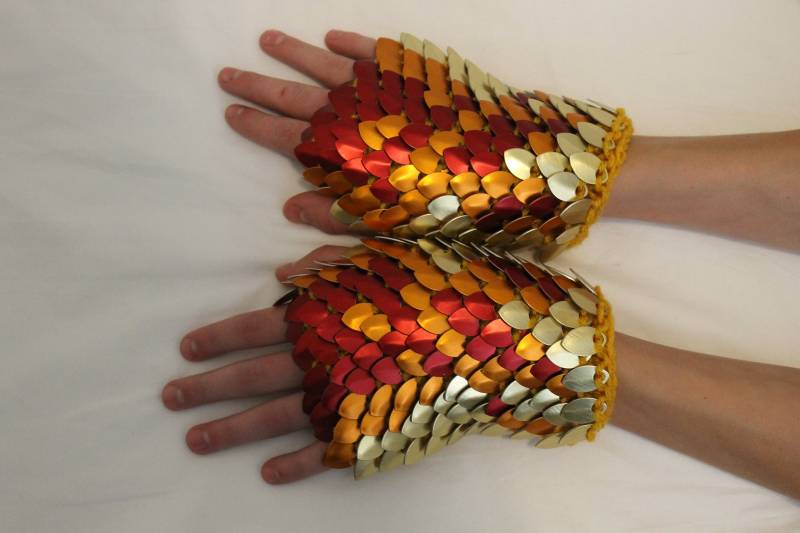 Drachenhaut Panzerhandschuhe Phoenix Gestrickte Schuppenmaille Von Crystalsidyll von Crystalsidyll