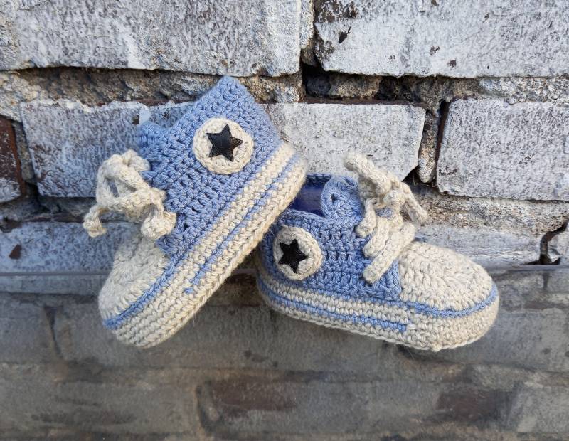 Babyschuhe Sneakers Gehäkelt Für 6-12 Monate.neue Mutter.neugeborenes Geschenk.babydusche von CrystalstarsDesign