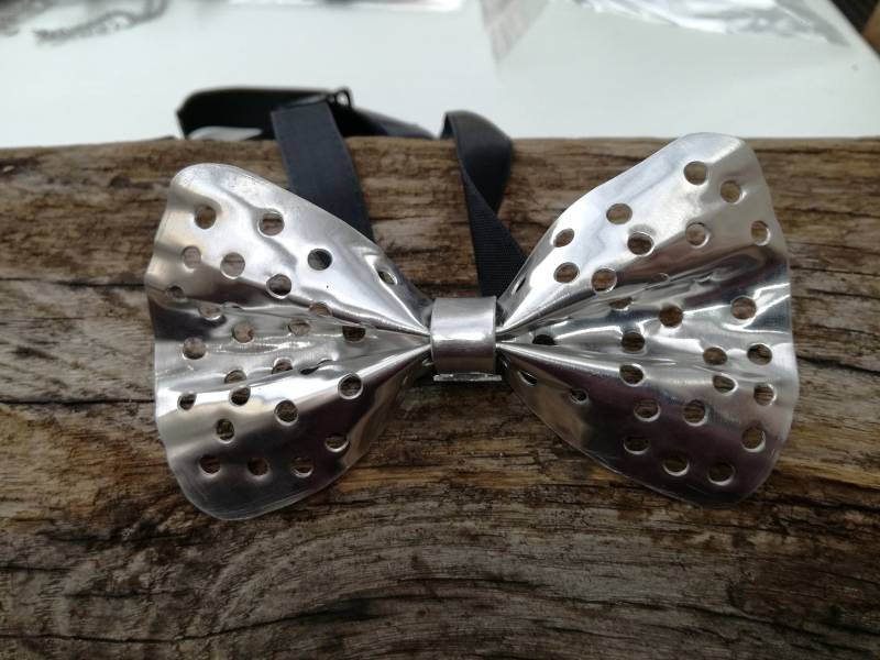 Aluminiumfliege, Ausgefallene Fliege, Keine Holzfliege Aluminiumfliege, Ausgefallene Fliege, Keine Holzfliege von CuMario