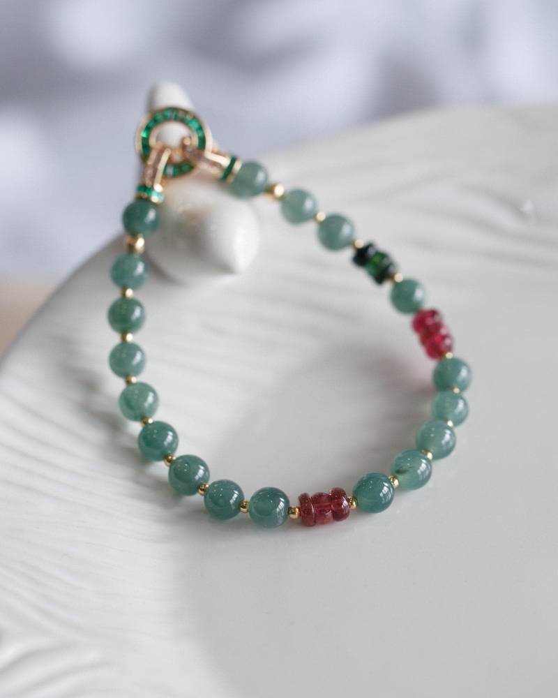 Jadeit & Turmalin Perlen Armband Fei Cui Jade, Artisan Made von CubicJewels