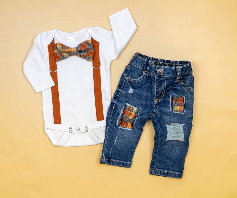 Kleinkind Jungen Herbst Kleidung. Fliege Und Hosenträger. Kariert. Orange. Erntedank. Kürbis Aufnäher. 12 M 18 24 2T 3T 4T von CuddleSleepDream