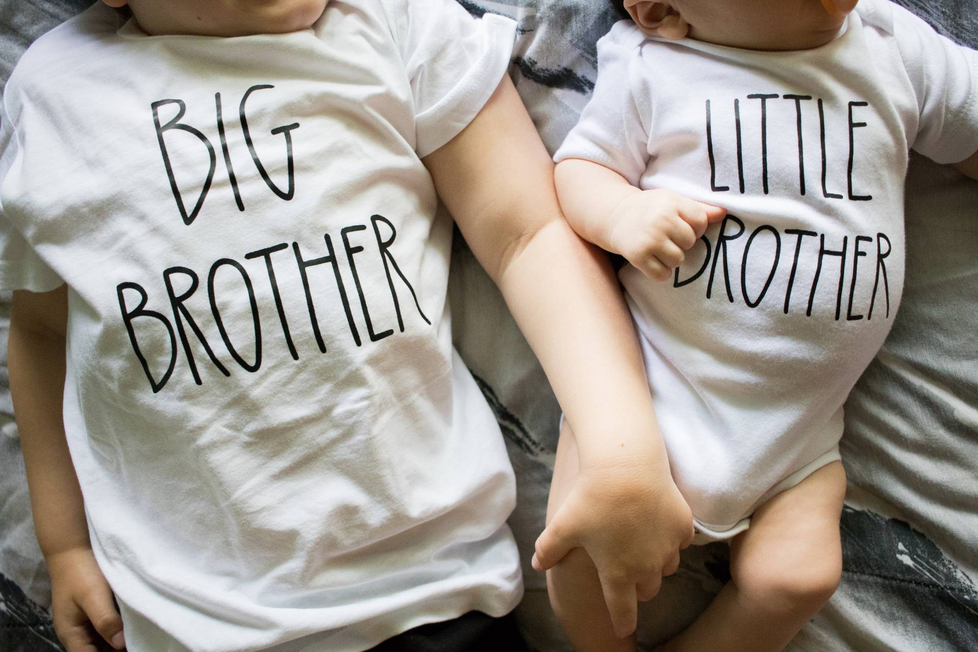 Schlichtes Bruder T-Shirt. Landhausstil Big Brother Little Brother. "Big "Ankündigung" Shirt." Großer Tshirt von CuddleSleepDream