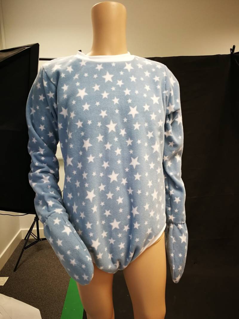 Add On Option - Langarm Mit Fäustlingen Zu Einem Unserer Fleece-, Wincyette- Oder Satin-Onesies von CuddlzShop