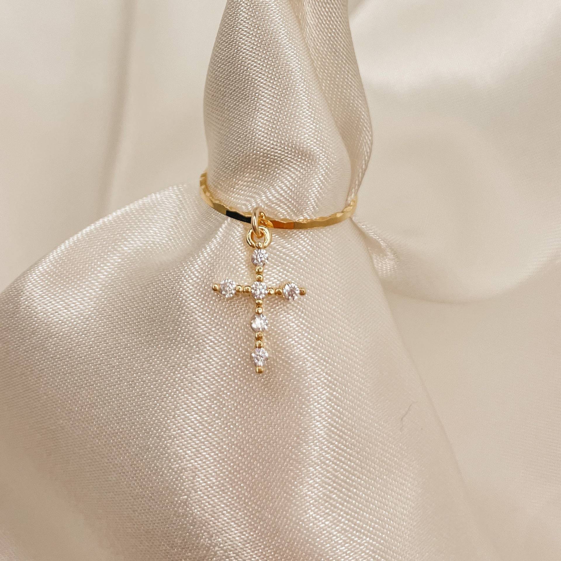 Kreuz Midi Ring von CuffMeCo