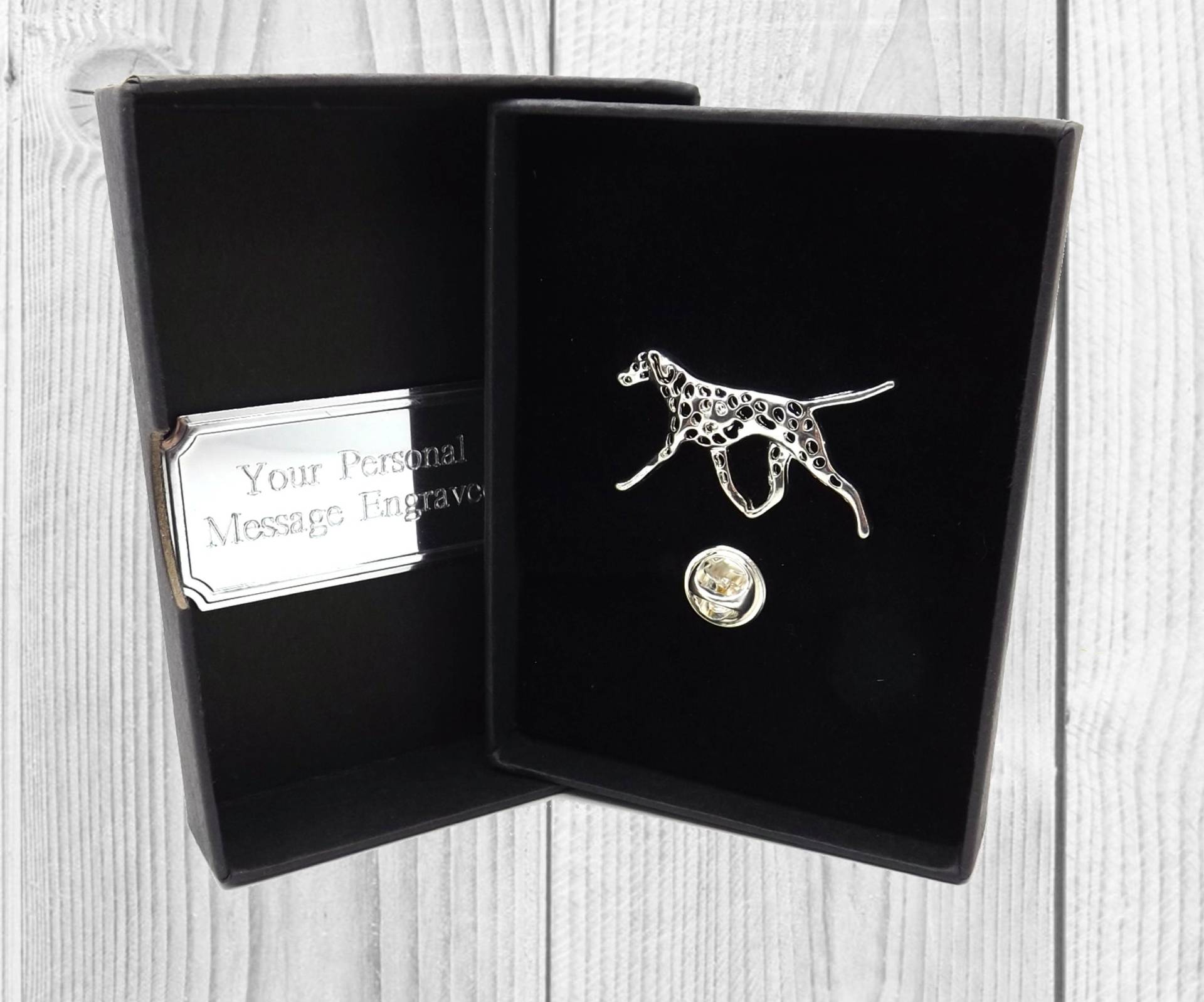 Silber Überzogene Dalmatiner Hund Anstecknadel Abzeichen Krawattennadel Hunde-Liebhaber-Geschenk in Geschenk-Box Personalisierte Box Tasche von CufflinksDotDirect