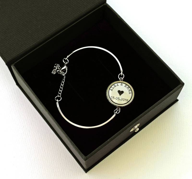 Personalisiertes Hochzeitsarmband. Armband Im Vintage-Design. Personalisierte Brautjungfer Geschenk, Blumenmädchen Geschenk. Hochzeitsgeschenk von CuffsAndScruffs