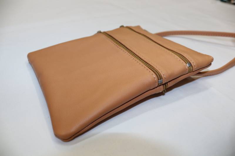 Zoé Xs Umhängetasche Aus Echtem Lammleder von CuirHolic