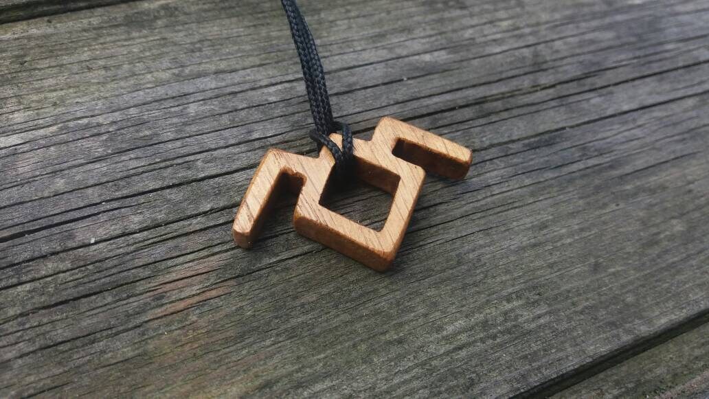 Handgemachte Eiche Eule Halskette Twin Peaks Inspiriert Anhänger Handgemachte Eiche Eule Halskette Twin Peaks Inspiriert Anhänger von Cukami