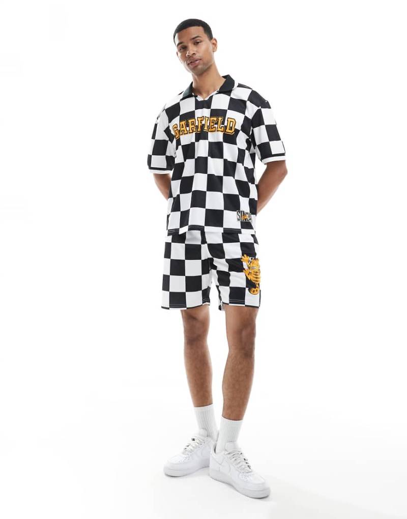 Cult Classic - Garfield - Locker geschnittene Sport-Shorts in Schwarz-Weiß-Bunt von Cult Classic