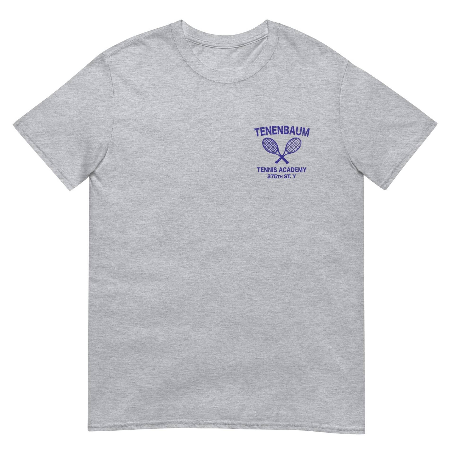 Tenenbaum Tennis Akademie Shirt, Wes Anderson Royal Tenenbaums Rushmore, Kurzarm Unisex T-Shirt von CultureSquad