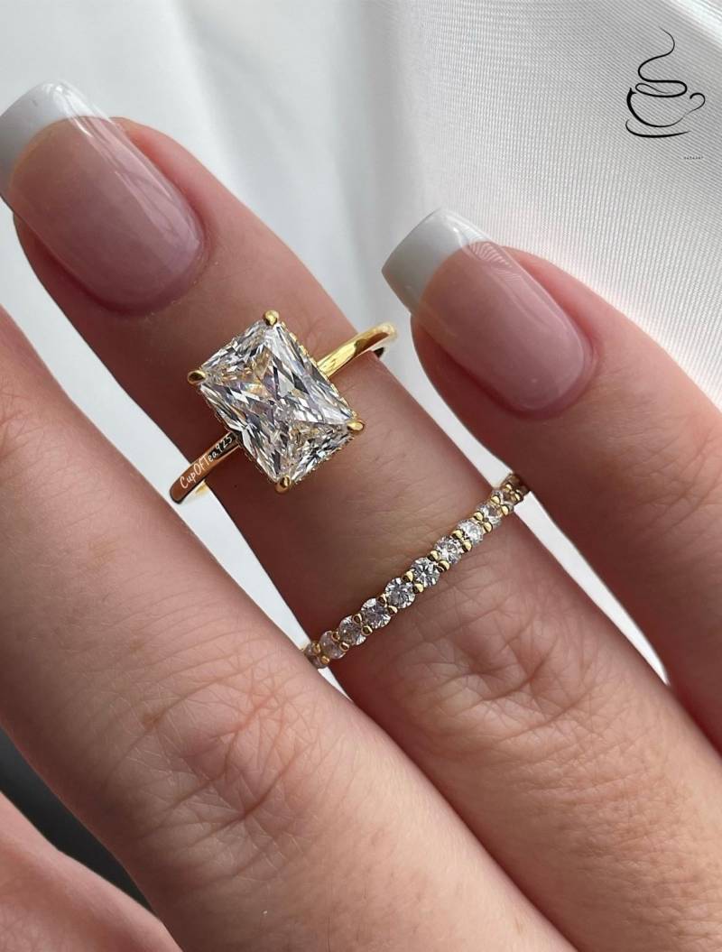 Versteckter Halo.gold Über Sterling Silber 925 Braut Set Mit 2Ct, 3Ct Strahlender Cz Verlobungsring Verstecktem Halo Und Halbem Ewigkeitsband von CupOfTea925