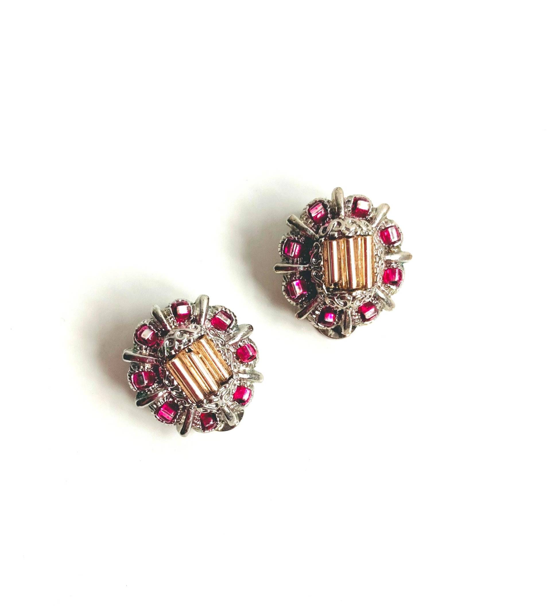 Vintage Rosa Ohrclips 1950S Modeschmuck, Silberfarben Vintage Rosa Ohrclips 1950S Modeschmuck, Silberfarben von CupfulofTrinkets