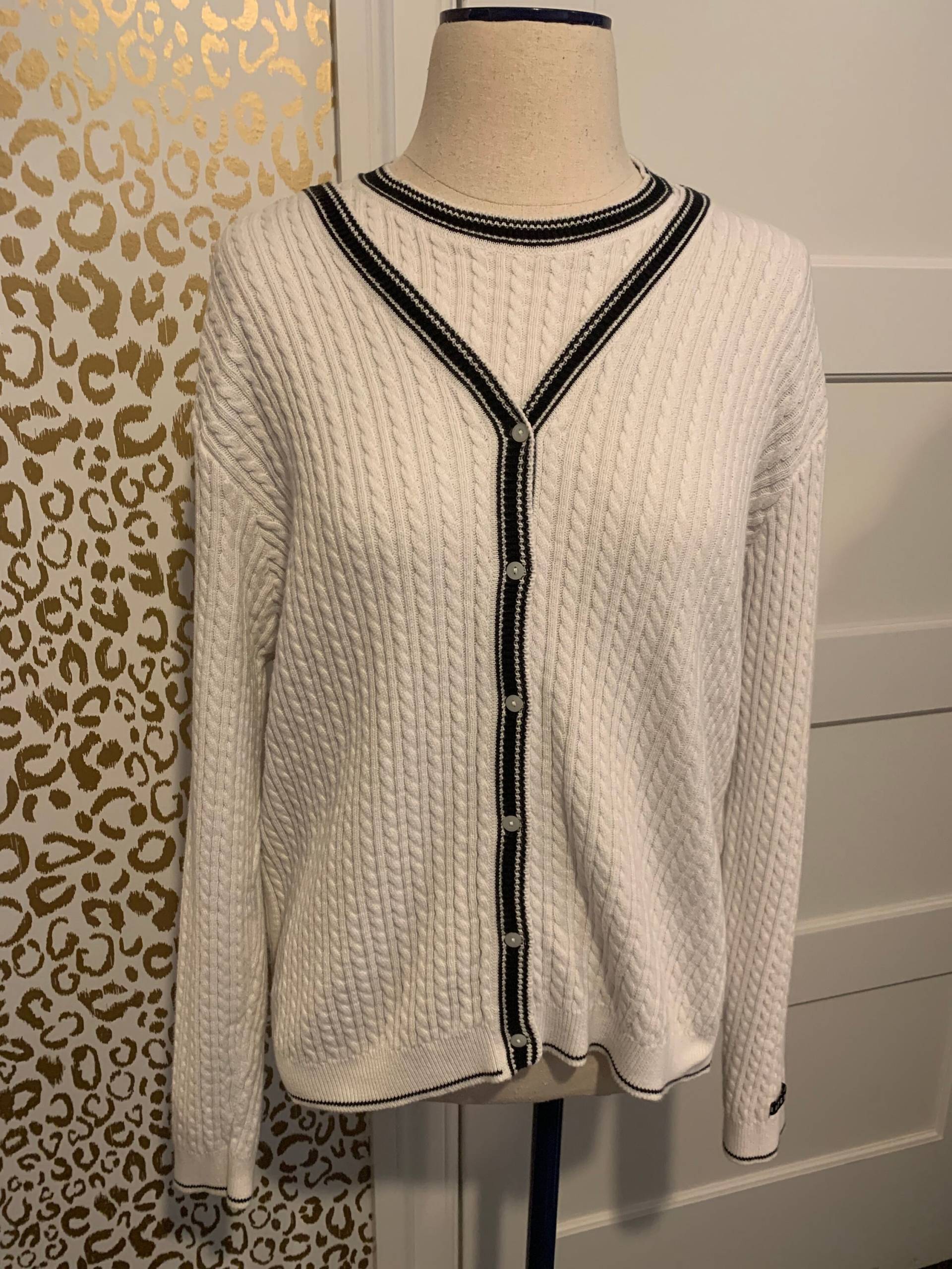 Perfektes Match Sweater Set von CuratedClassix
