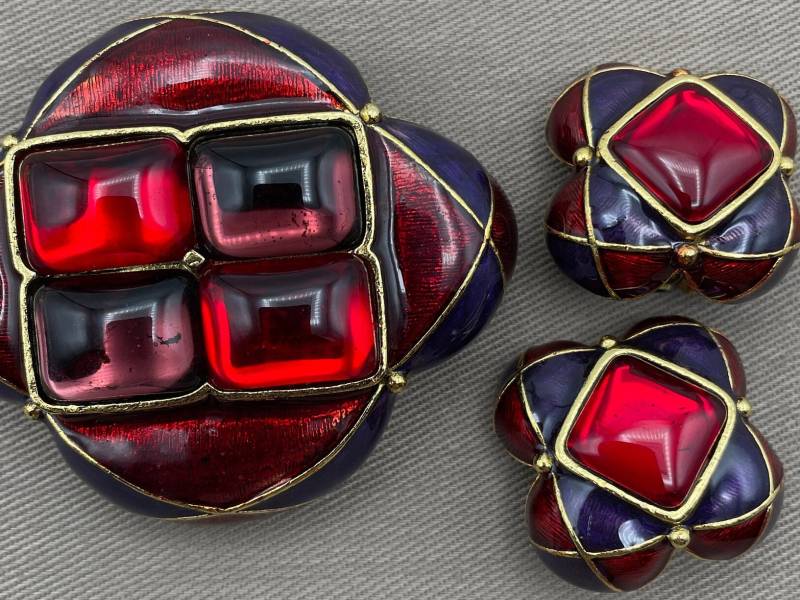 Moghul Signiert Jay Strongwater Jewels Of India Schmuckset Statement Ohrringe Vintage Brosche Pin von CuratedTrimmings