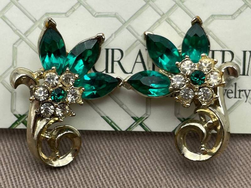 Vintage Smaragd Coro Ohrclips - Statement Ohrringe Vintage Smaragd Coro Ohrclips - Statement Ohrringe von CuratedTrimmings