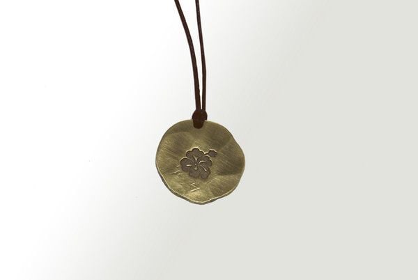 Curió Dobrão Curió Messing Halsband Ø32 verschiedene Designs (Necklace) von Curió Dobrão