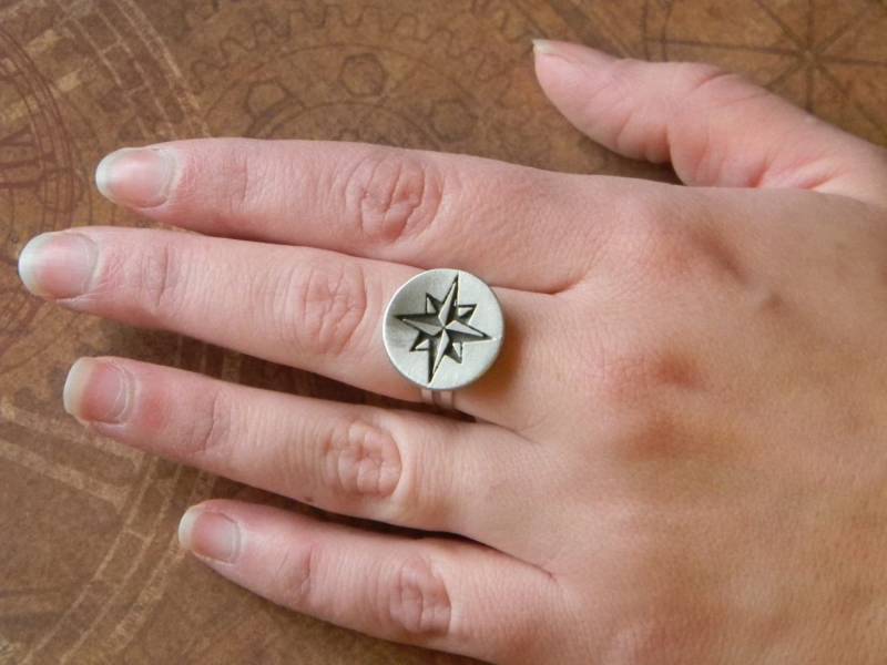 Erschwingliche Kompass Rose Steampunk Abenteurer's Verstellbarer Kostüm Ring von CuriosityShopper