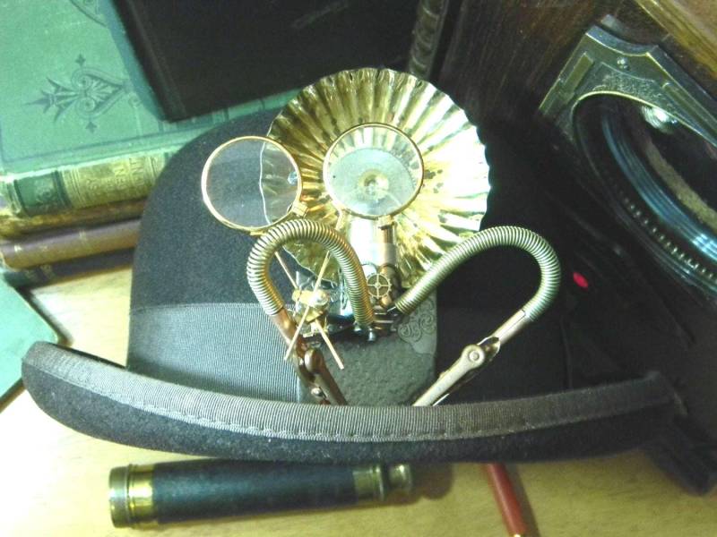 Feiner Steampunk Leuchtender Vorrichtung Derby Hut. Qualität Vintage Wollfilz in Einen Atemberaubenden Hut Upcycled. Einzigartiger Cosplay Hut von CuriosityShopper