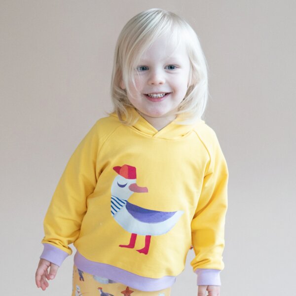 Curious Stories Hoodie für Kinder aus Bio-Baumwolle "Polar Play" von Curious Stories