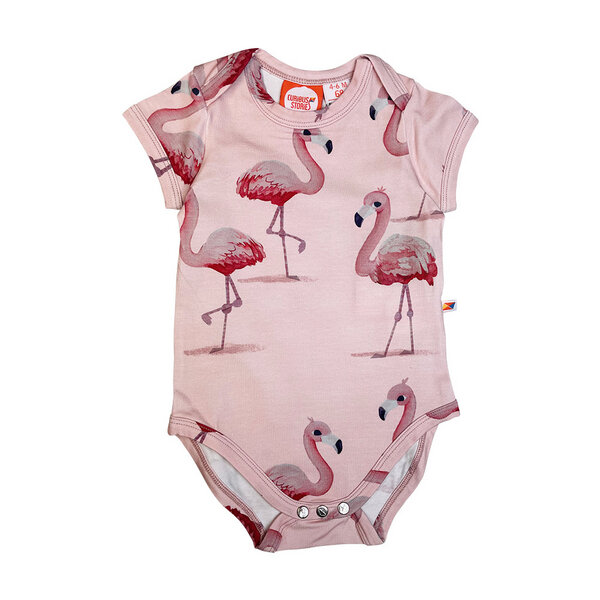 Curious Stories Sommerbody für Kinder aus Bio-Baumwolle mit dem coolen Flamingo Print von Curious Stories