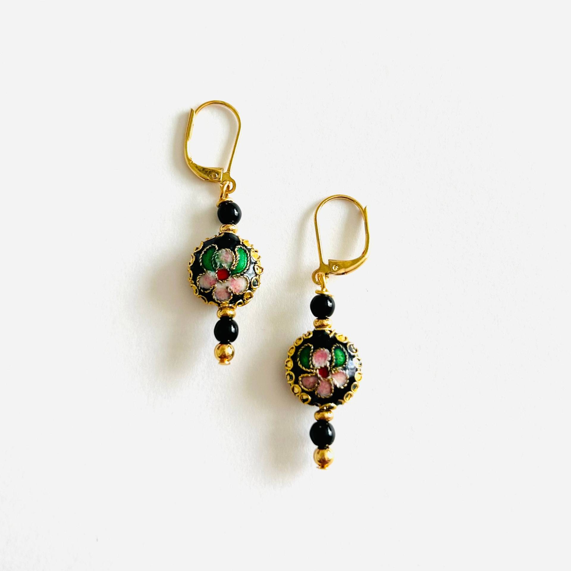 Noir Cloisonné Ohrringe Noir Cloisonné Ohrringe von CurlanceCreations