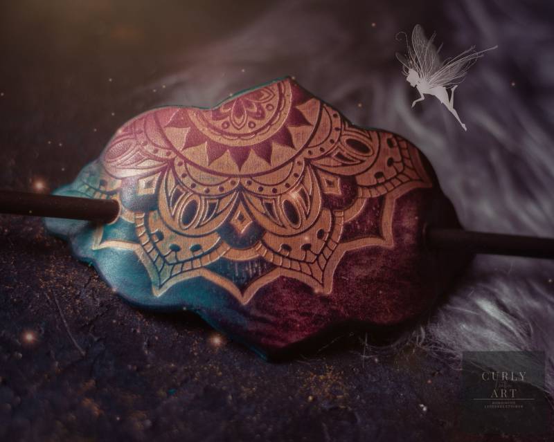 Mandala Haarspange Leder Haarnadel Aus Lederhaarspange Kleine Geschenke Für Frauen von CurlyLeatherArt