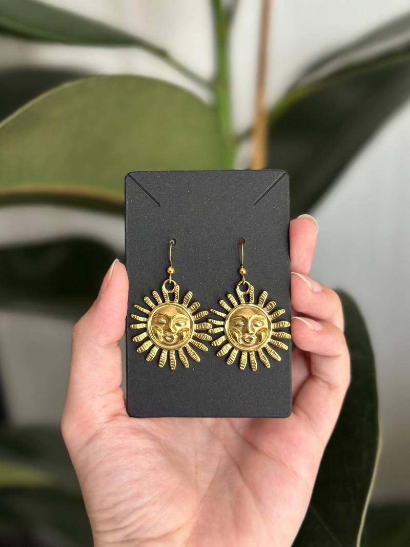 1 Paar Sonnen Ohrringe - Leichte in Gold Boho Astral Sonne Und Mond Magisch Ästhetisch Goldene Oder Silberne von CursedWonderland