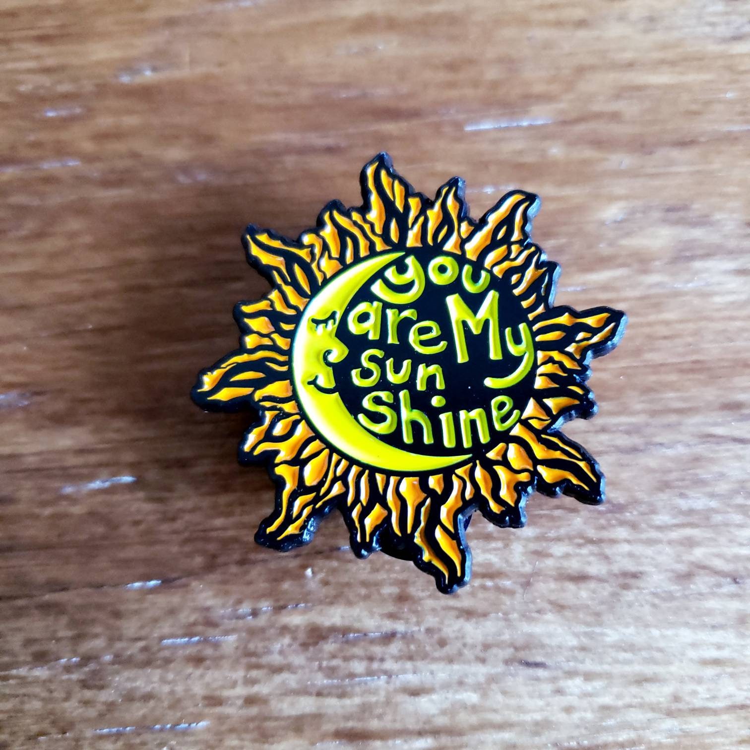 You Are My Sunshine Emaille Pin You Are My Sunshine Emaille Pin von CurvingSkyDesigns