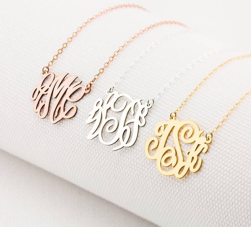 Monogramm Halskette Zierliche Benutzerdefinierte Block Initialen Namen Schmuck Brautjungfern Geschenke Personalisiert von CustomBrites