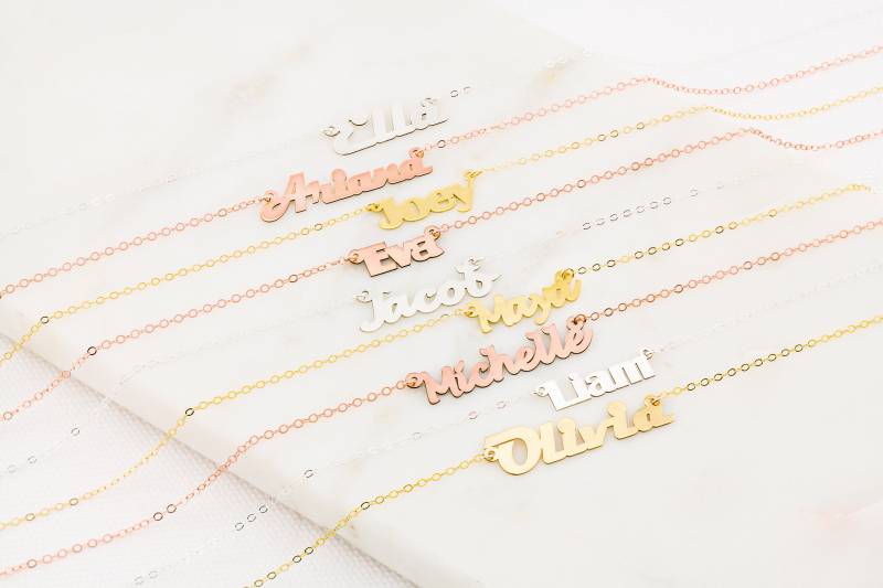 Personalisierte Namenskette Zierliche Individuelle Kinder Halskette Brautjungfern Geschenke Neue Mutter Geschenk von CustomBrites