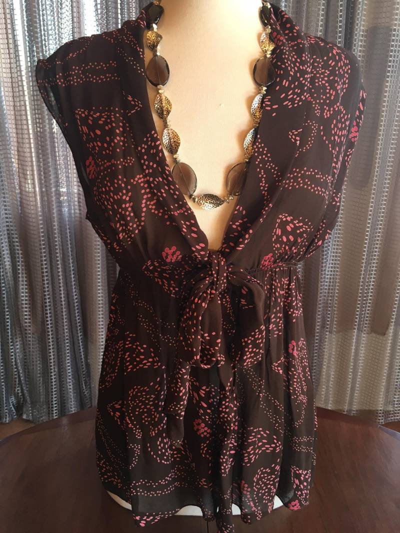 Custom Couture Mittelbraun Und Rosa Bluse Mit Rauchquarz Silber Halskette 1301 von CustomCoutureShop