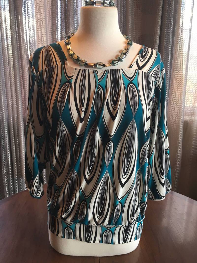 Custom M Couture Set Petrol Und Schwarz Glas Halskette Knebel Armband Mit Creme Print Tunika Medium 1045 von CustomCoutureShop