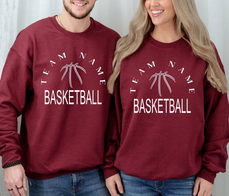 Custom Basketball Sweatshirt, Team Player Lover Gifts, Cute School Sweatshirt von CustomGiftFairy