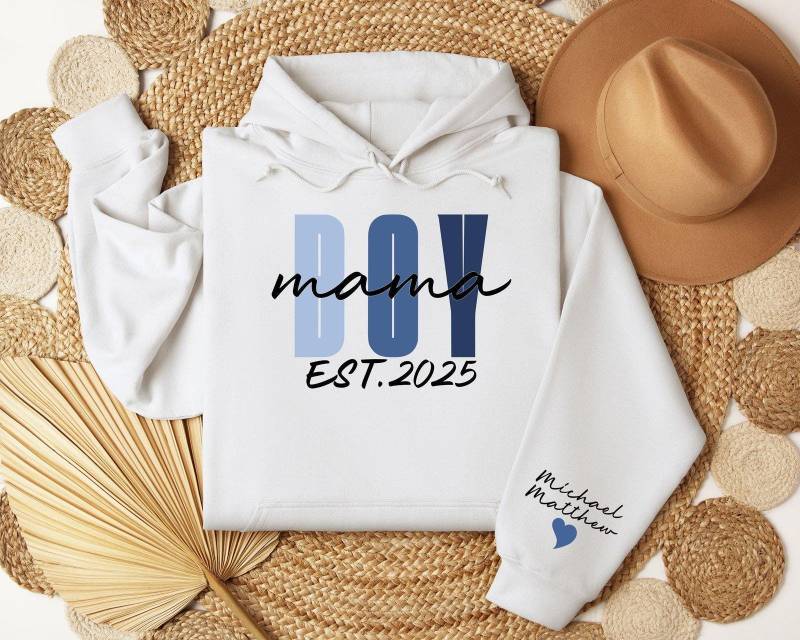 Personalized Mama Of Boys Hoodie, Custom Boy Baby Announcement Gift, New Mom Mommy Momma Birthday Gifts von CustomGiftFairy