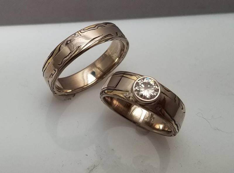 Mokume Gane Verlobungsring Holzmaserung, 14K Weißgoldfassung von CustomMokumeGane